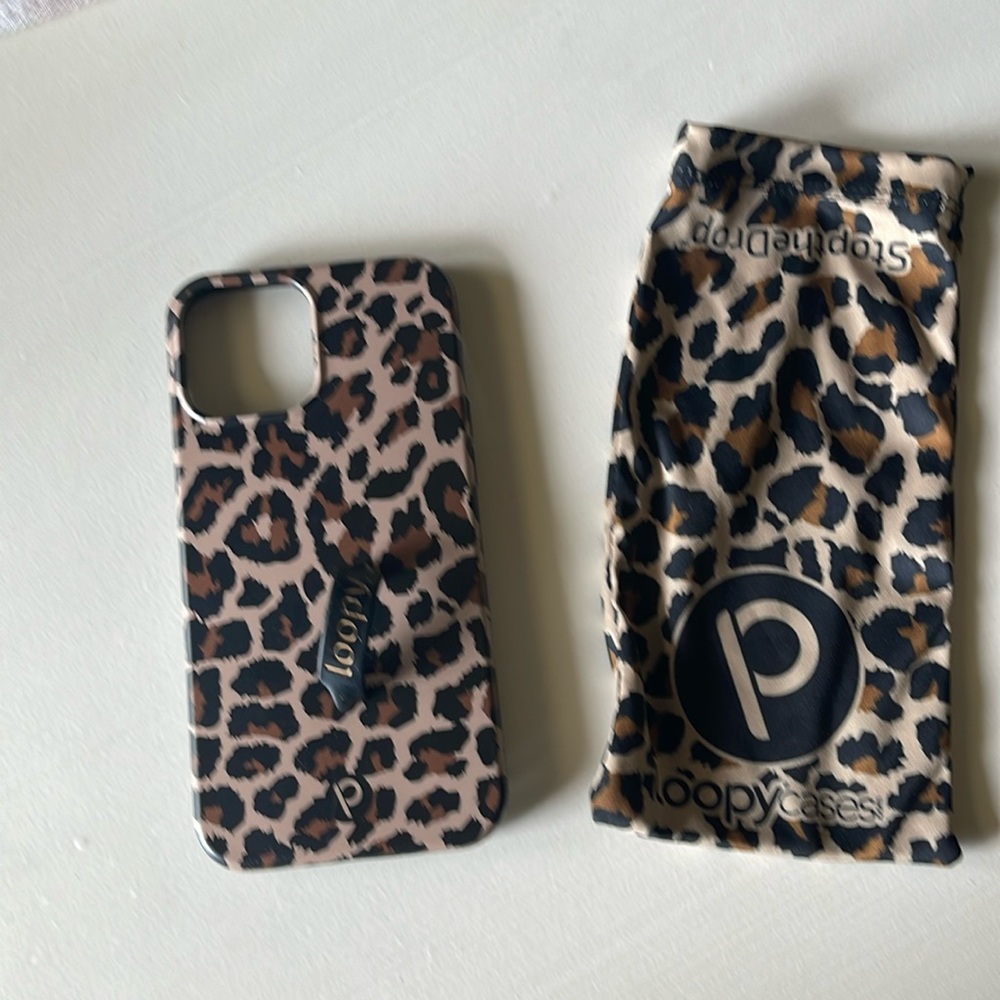 iPhone 12 Pro Max Loopy phone case